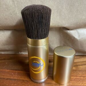 Bath & Body Works True Blue Spa BRONZE BOMBSHELL Bronzing Shimmer Brush